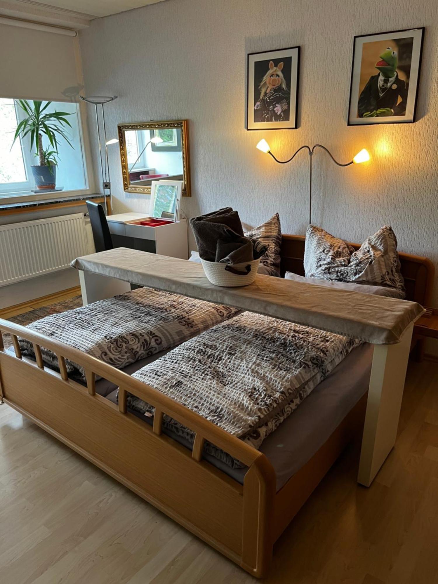 Gemuetliche, Ganze Wohnung In Ruhiger, Zentraler Lage Leverkusen Extérieur photo