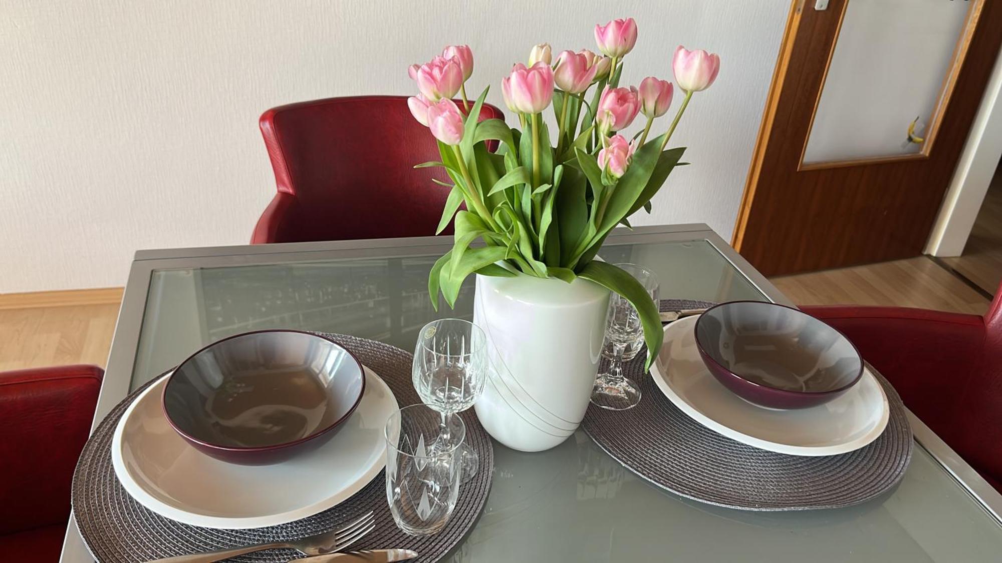 Gemuetliche, Ganze Wohnung In Ruhiger, Zentraler Lage Leverkusen Extérieur photo
