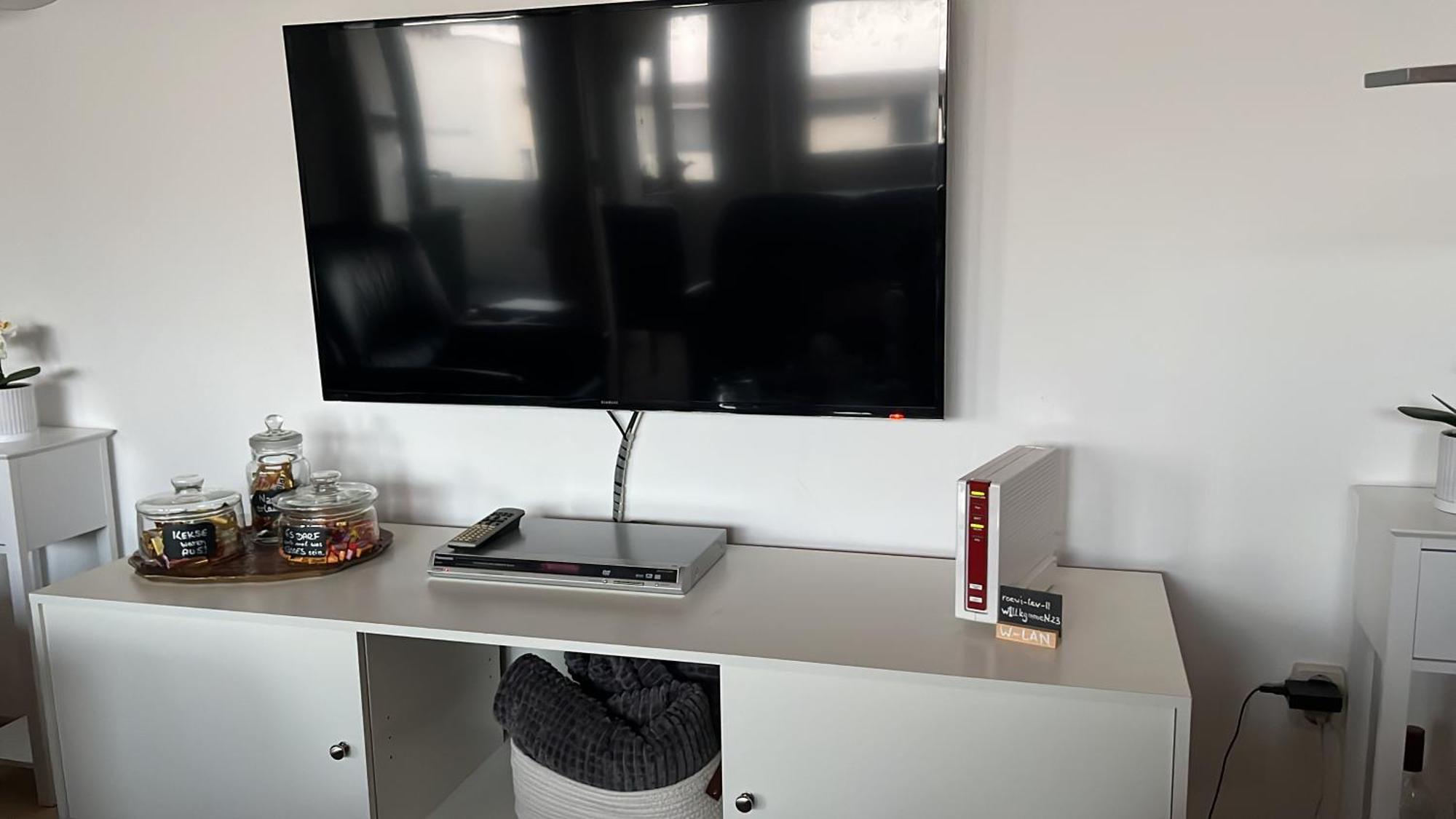 Gemuetliche, Ganze Wohnung In Ruhiger, Zentraler Lage Leverkusen Extérieur photo