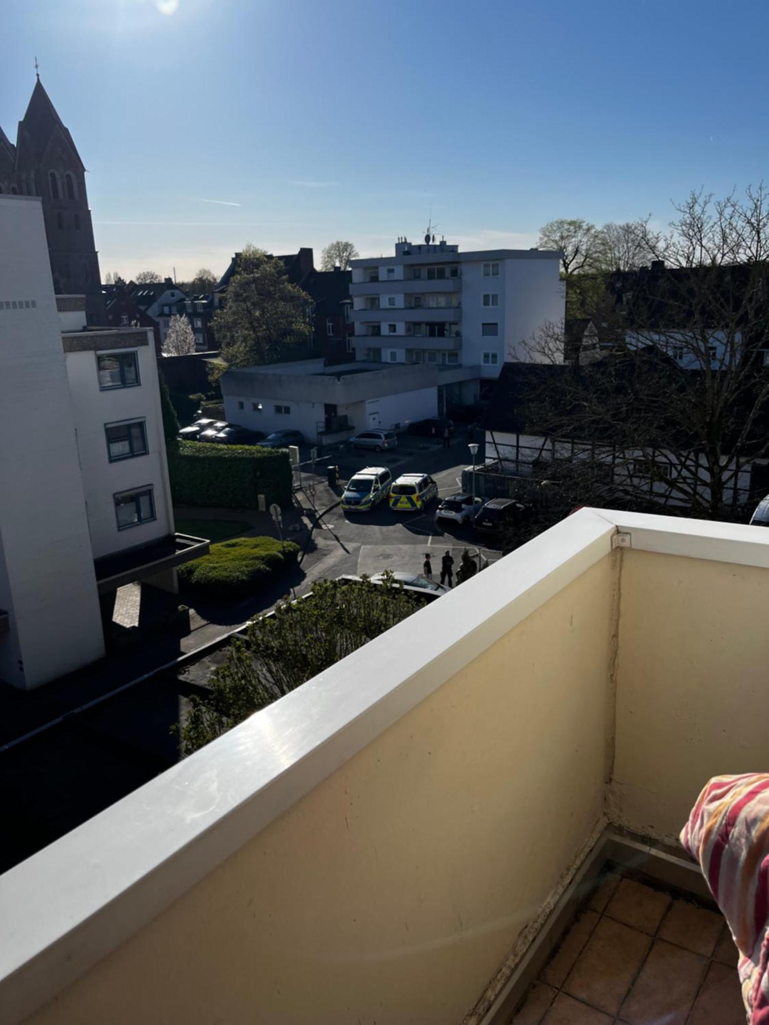Gemuetliche, Ganze Wohnung In Ruhiger, Zentraler Lage Leverkusen Extérieur photo